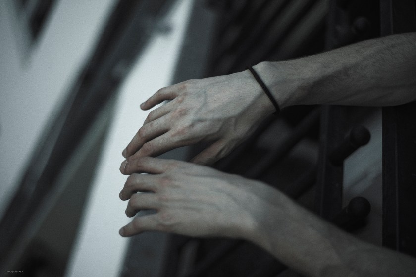 6B7A5858 ხელები lukas xelebi - Copy (2).jpg